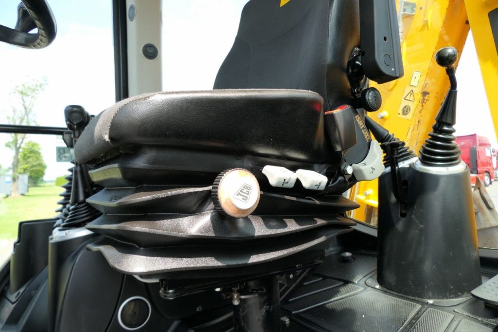 JCB 3CX Backhoe Loader Clima - 5172 hours